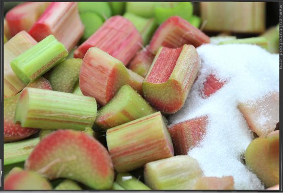 rhabarberstücke-zucker